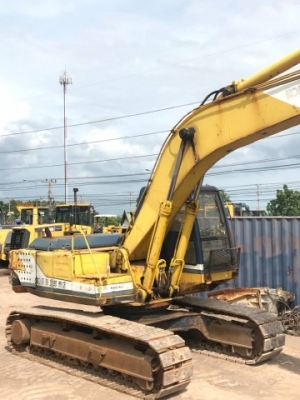 ขายรถขุด KOBELCO SK220 MARK 3 หัวแม่เหล็ก รถนอกนำเข้าเองจากญี่ปุ่น สภาพสวยพร้อมใช้ มีVDOการทำงานครับ