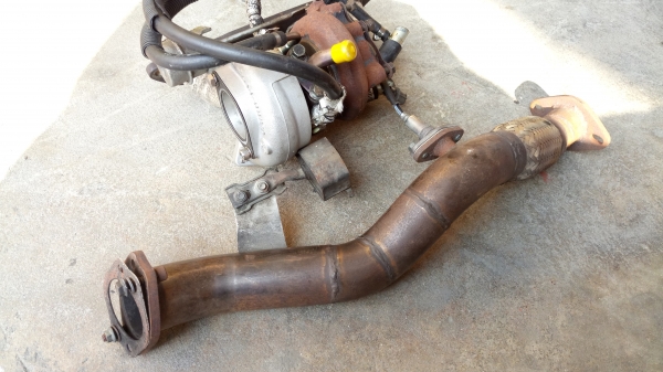 ขายturbo ใส่ 4age 20 พร้อมเขา ขายturbo ใส่ 4age 20 พร้อมเขา