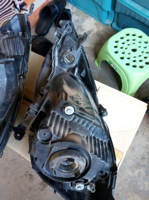 ขายไฟหน้า ฮอนด้าแจ๊ส ปี2009 ขายไฟหน้า ฮอนด้าแจ๊ส ปี2009