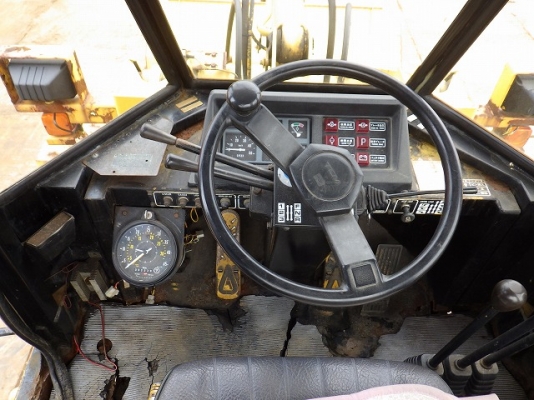 ขายรถตัก ยี่ห้อTCM รุ่น 830-2