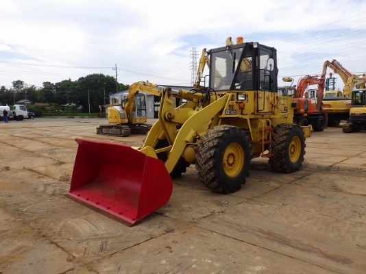 ขายรถตัก ยี่ห้อTCM รุ่น 830-2