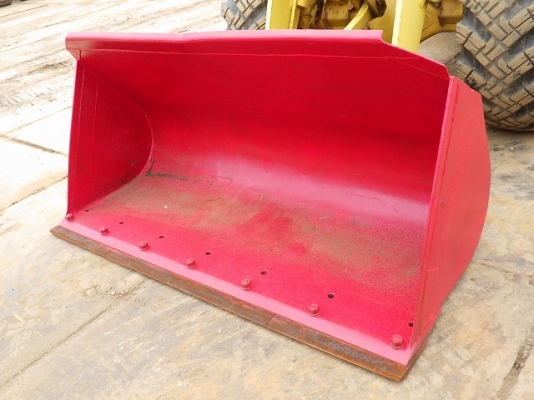 ขายรถตัก ยี่ห้อTCM รุ่น 830-2