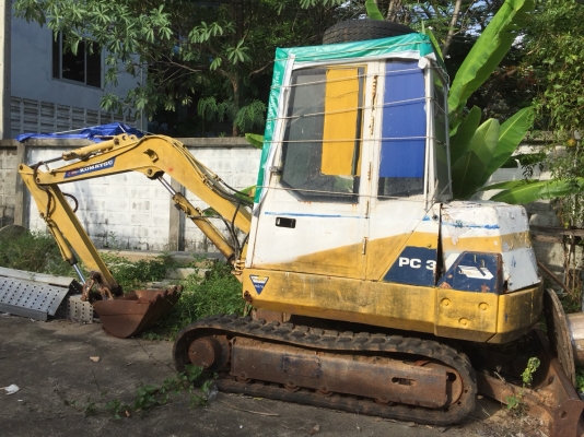 ขายรถแมคโคร Komutsu PC30