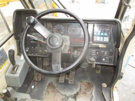 Kato KR25H-V2 เก่านอก 25ตัน ขาตรง มีPower jib สนใจโทร 061-4194021 ภู