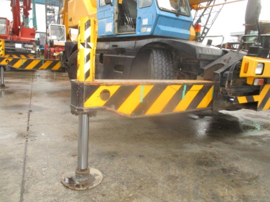 Kato KR25H-V2 เก่านอก 25ตัน ขาตรง มีPower jib สนใจโทร 061-4194021 ภู