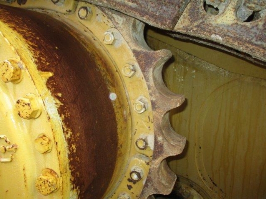 CAT D8R ใช้งาน 4300 ชั่วโมงจากญี่ปุ่น