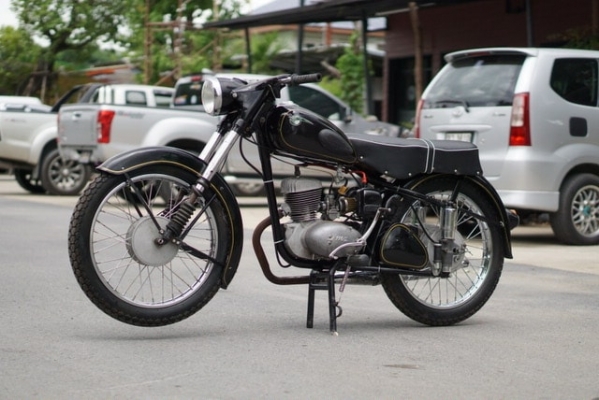 ร้าน วุฒิ นนบุรี ขาย MZ125cc หยดน้ำ 4 เกียร์ รถสวยๆเครื่องดีพร้อมใช้งาน