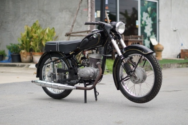 ร้าน วุฒิ นนบุรี ขาย MZ125cc หยดน้ำ 4 เกียร์ รถสวยๆเครื่องดีพร้อมใช้งาน