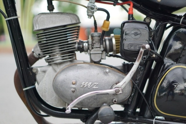 ร้าน วุฒิ นนบุรี ขาย MZ125cc หยดน้ำ 4 เกียร์ รถสวยๆเครื่องดีพร้อมใช้งาน