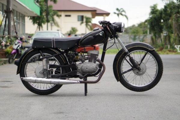 ร้าน วุฒิ นนบุรี ขาย MZ125cc หยดน้ำ 4 เกียร์ รถสวยๆเครื่องดีพร้อมใช้งาน