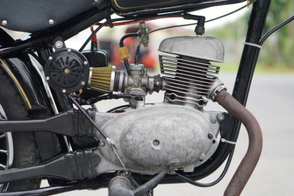 ร้าน วุฒิ นนบุรี ขาย MZ125cc หยดน้ำ 4 เกียร์ รถสวยๆเครื่องดีพร้อมใช้งาน