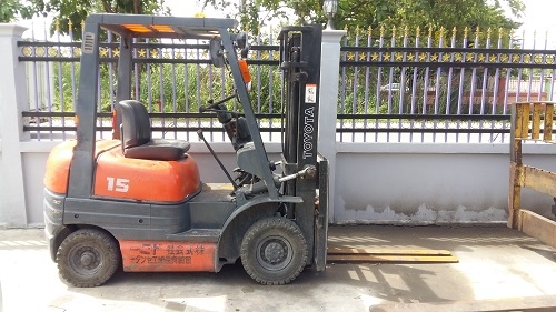 รถยกForklift 1.5 ตัน เบนซิน สูง 3.0 เมตร เกียร์ครัชท์