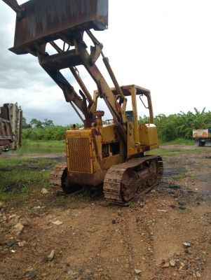 รถตัก CAT รถสภาพดี ใช้เป็นรถตักได้ ใช้เป็นรถแทรกเตอร์ดันได้ เครื่องดี แทรกสวย สภาพพร้อมใช้งาน