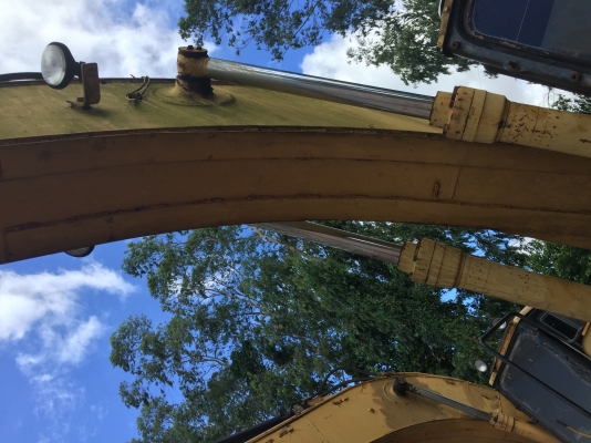 Cat 320V2 เล่มทะเบียนพร้อมโอน Cat 320V2 เล่มทะเบียนพร้อมโอน