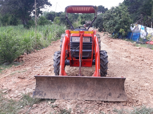 ขายรถไถL4508di spปี54พร้อมใช่งานครับ