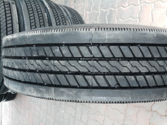 ยางอัดเย็น11R22.5สำหรับรถบรรทุกราคา3100 ยางอัดเย็น11R22.5สำหรับรถบรรทุกราคา3100