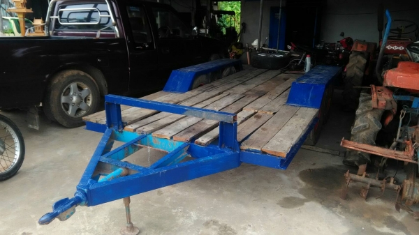 เทนเลอร์บันทุกรถไถใด้คับ