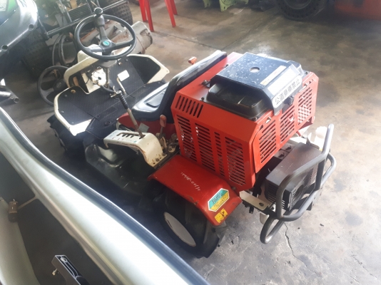 รถตัดหญ้านั่งขับ Orec RM95 นำเข้าจากญี่ปุ่น รถตัดหญ้านั่งขับ Orec RM95 นำเข้าจากญี่ปุ่น