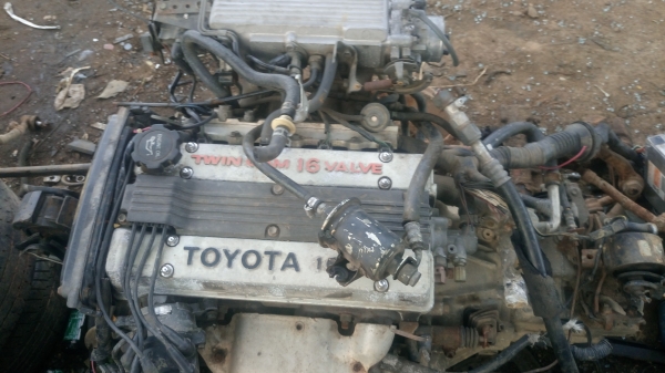 ขายเครื่องยนต์ Toyota 4ag ฝาลายขับหน้า