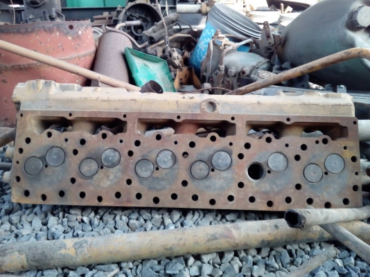 ขาย ฮาฟเล็ก ฮาฟใหญ่ ตีนเป็ดตีนไก่ รถแทรกเตอร์ CAT-D-5 และอะไหล่ ขายไม่แพงครับ