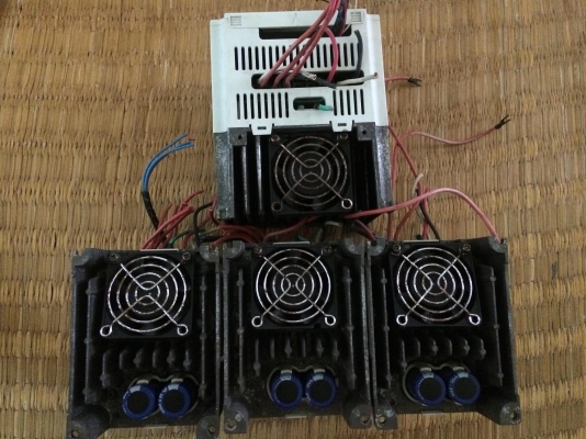 ขายเครื่องinverter 4 ตัว