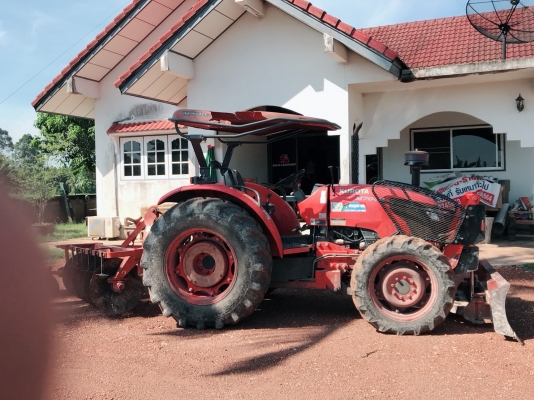 รถไถ KUBOTA M7040 รถไถ KUBOTA M7040