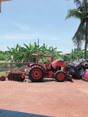 รถไถ KUBOTA M7040 รถไถ KUBOTA M7040