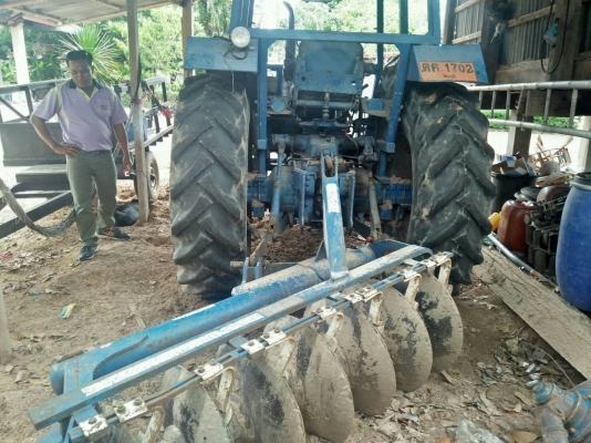 ขายๆ ฟอร์ด 6610 เสื้อลาย  ใบดัน ผาน246 ครบชุด  250,000 บาท