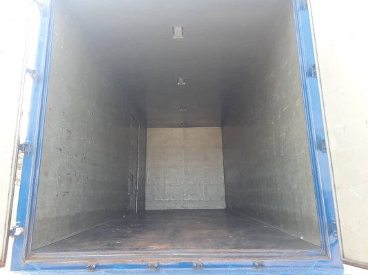 ตู้10 ล้อ 3บาน สวยๆยาว 6.5 เมตรกว้าง2.5ม สูง2.5ม ครัทชีกว้าง 87 ซ.ม สวยพร้อมใช้งาน ศุภากร 081-1903107,089-5367218