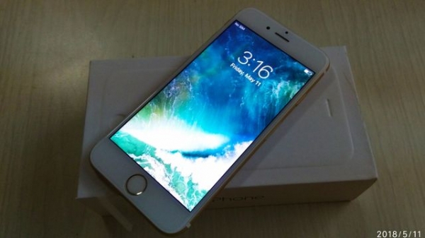 iPhone 6 64 gb สีทอง สภาพน้องๆ ของใหม่ ไร้ริ้วรอย กล่องอุปกรณ์ครบ iPhone 6 64 gb สีทอง สภาพน้องๆ ของใหม่ ไร้ริ้วรอย กล่องอุปกรณ์ครบ