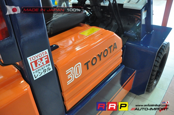 ขายรถโฟล์คลิฟท์มือสอง TOYOTA รุ่น 5FD30-13039 นำเข้าจากประเทศญี่ปุ่น 100\% ไม่เคยใช้งานในไทย