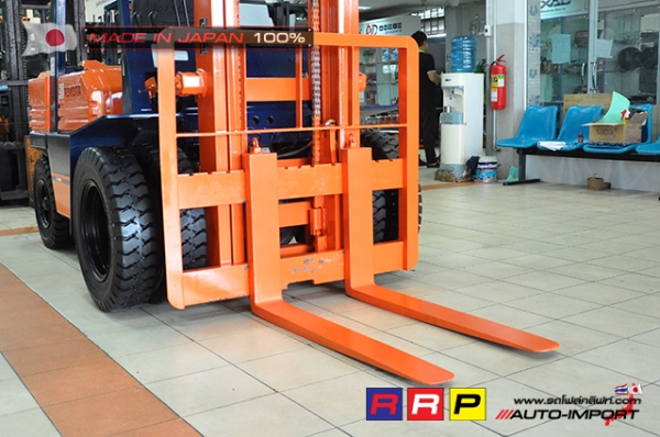 ขายรถโฟล์คลิฟท์มือสอง TOYOTA รุ่น 5FD30-13039 นำเข้าจากประเทศญี่ปุ่น 100\% ไม่เคยใช้งานในไทย