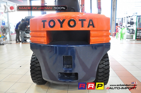 ขายรถโฟล์คลิฟท์มือสอง TOYOTA รุ่น 5FD30-13039 นำเข้าจากประเทศญี่ปุ่น 100\% ไม่เคยใช้งานในไทย