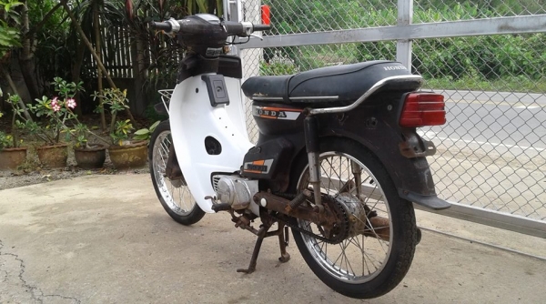 ขาย Honda Super700 เล่มพร้อมโอนภาษีขาดเครื่องดีสีเดิมเหมาะไปเก็บอะไหล่สายเดิมไม่ควรพลาด ขาย Honda Super700 เล่มพร้อมโอนภาษีขาดเครื่องดีสีเดิมเหมาะไปเก็บอะไหล่สายเดิมไม่ควรพลาด