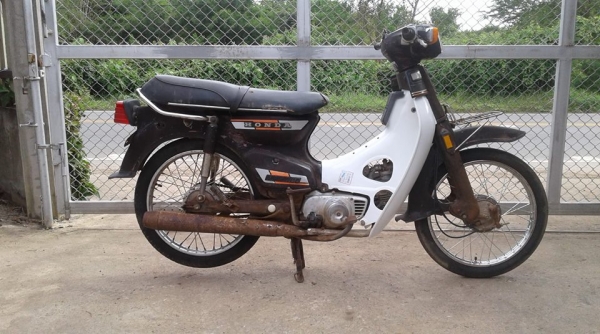 ขาย Honda Super700 เล่มพร้อมโอนภาษีขาดเครื่องดีสีเดิมเหมาะไปเก็บอะไหล่สายเดิมไม่ควรพลาด ขาย Honda Super700 เล่มพร้อมโอนภาษีขาดเครื่องดีสีเดิมเหมาะไปเก็บอะไหล่สายเดิมไม่ควรพลาด