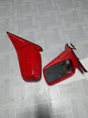 ขายกระจก E30 ราคา คู่ละ 1500