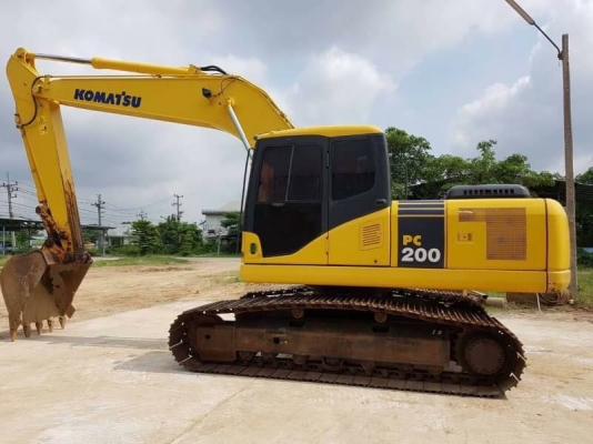 ขายด่วน!! Komatsu PC200-7 ไมล์ชม. 7,000 สภาพสวยค่ะ