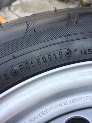 ขายล้อกระทะป้ายแดง D-Max ขอบ15 6รู พร้อมยาง DUNLOP LT36 215-70-15 ปี18 ชุดละ 9,000 บาท ขายล้อกระทะป้ายแดง D-Max ขอบ15 6รู พร้อมยาง DUNLOP LT36 215-70-15 ปี18 ชุดละ 9,000 บาท