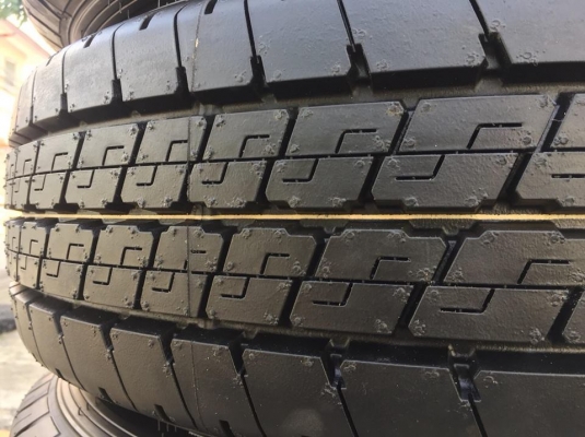 ขายล้อกระทะป้ายแดง D-Max ขอบ15 6รู พร้อมยาง DUNLOP LT36 215-70-15 ปี18 ชุดละ 9,000 บาท ขายล้อกระทะป้ายแดง D-Max ขอบ15 6รู พร้อมยาง DUNLOP LT36 215-70-15 ปี18 ชุดละ 9,000 บาท