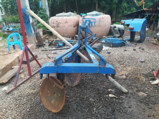 ขายผานสามรถไถฟอร์ดสภาพสวย ขายผานสามรถไถฟอร์ดสภาพสวย