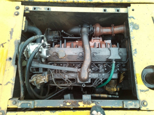 ขายรถแบคโฮ KOMATSU PC200-5 คอนโทนสั้น ไฟฟ้าเต็มเอกสารทะเบียน