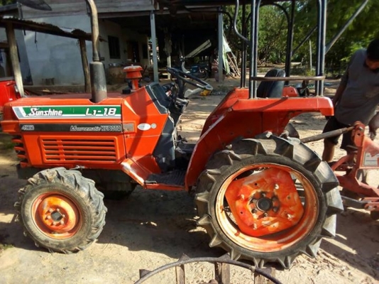 เก่านอกนั่งขับL18 พร้อมผาลหลัง  สวยๆๆเครื่องดีมากๆๆ