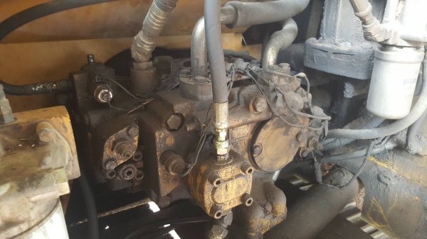 ขาย แบคโฮ CAT 320D เอกสารเล่มทะเบียนครบ รถใช้งานได้ปกติ ราคาต่อรองได้ครับ