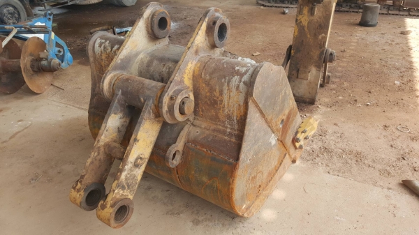 ขาย แบคโฮ CAT 320D เอกสารเล่มทะเบียนครบ รถใช้งานได้ปกติ ราคาต่อรองได้ครับ