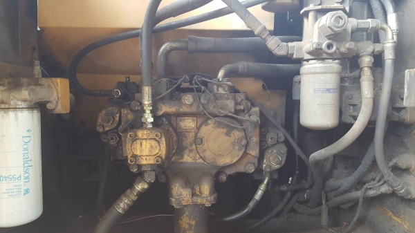 ขาย แบคโฮ CAT 320D เอกสารเล่มทะเบียนครบ รถใช้งานได้ปกติ ราคาต่อรองได้ครับ