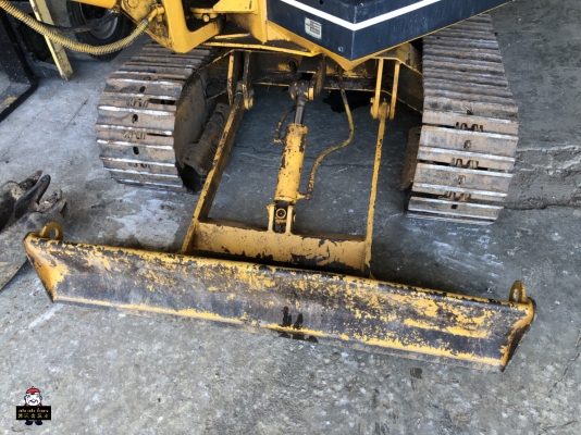 (ปิดการขาย) รถขุด Komatsu PC15-2 (ปิดการขาย) รถขุด Komatsu PC15-2