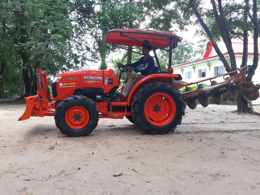 ขายL3608สวยๆสภาพนางฟ้าสวยๆเครื่องแน่นๆเกียรดีไฮโลิกแจ๋วสี สวยๆมาพร้อมอุปกร4ชิ่นดันหน้า+ผาน5+โรตารี่+คราด ขายL3608สวยๆสภาพนางฟ้าสวยๆเครื่องแน่นๆเกียรดีไฮโลิกแจ๋วสี สวยๆมาพร้อมอุปกร4ชิ่นดันหน้า+ผาน5+โรตารี่+คราด