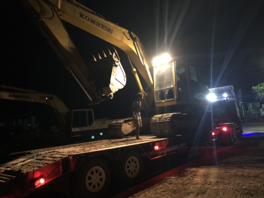 ขายเครืีองจักรกลหนัก