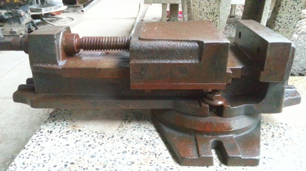 ขาย ปากกามิลลิ่ง6นิ้วปรับ องศา สภาพดี ขาดฟันจับ 3,800 ขาย ปากกามิลลิ่ง6นิ้วปรับ องศา สภาพดี ขาดฟันจับ 3,800