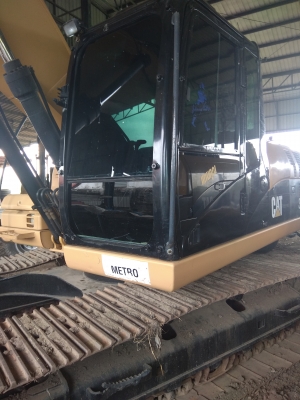 320d รถสวยพร้อมใช้ราคาถูกเอกสารใบอินวอย @1,950,000บาทเท่านั้นสนใจโทรเลยคับที่ ☎ 081-989-1989 + ID LINE :rangrayong หรั่งครับ